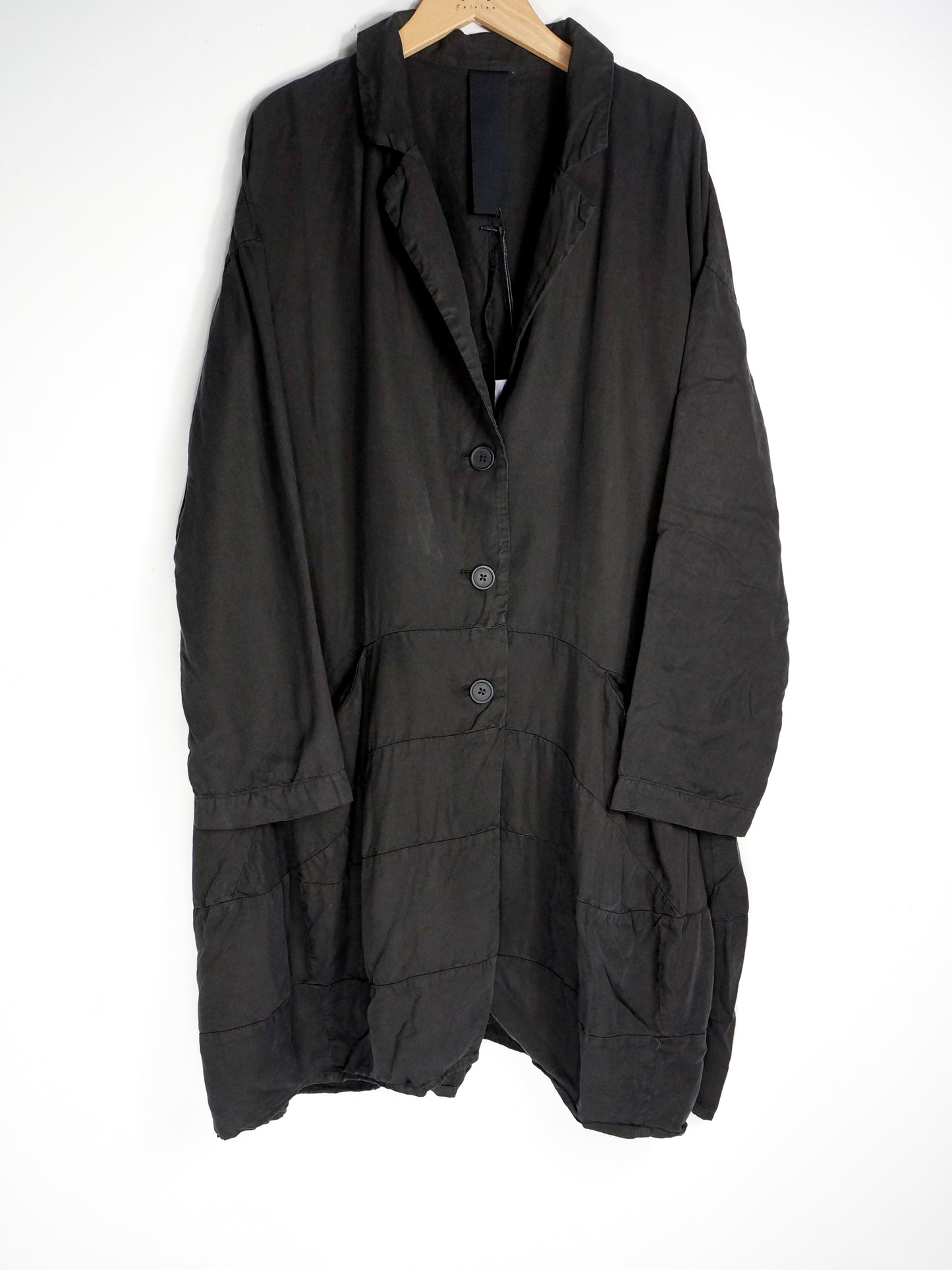 Black Label mētelis