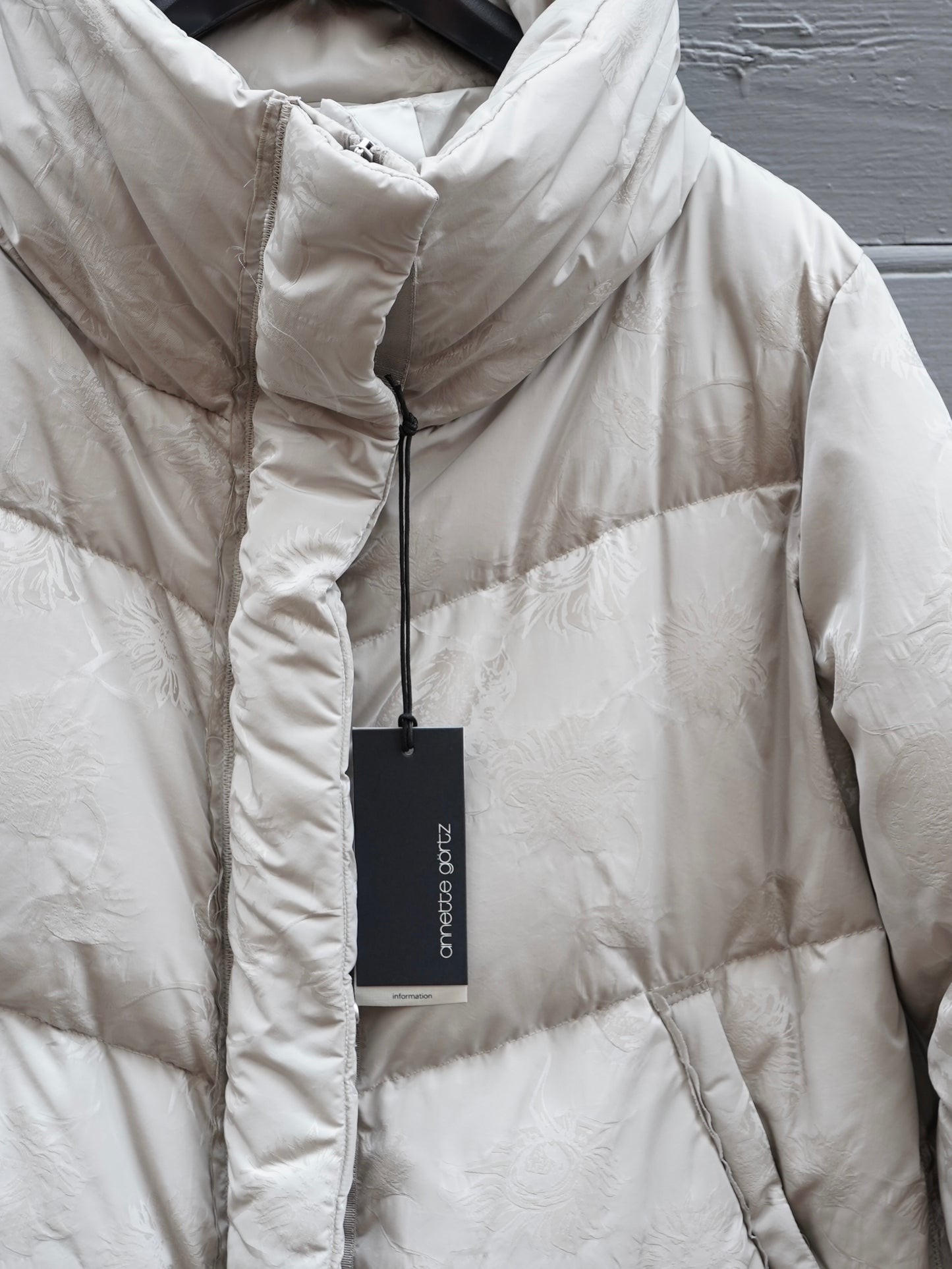 Annette Gortz mētelis