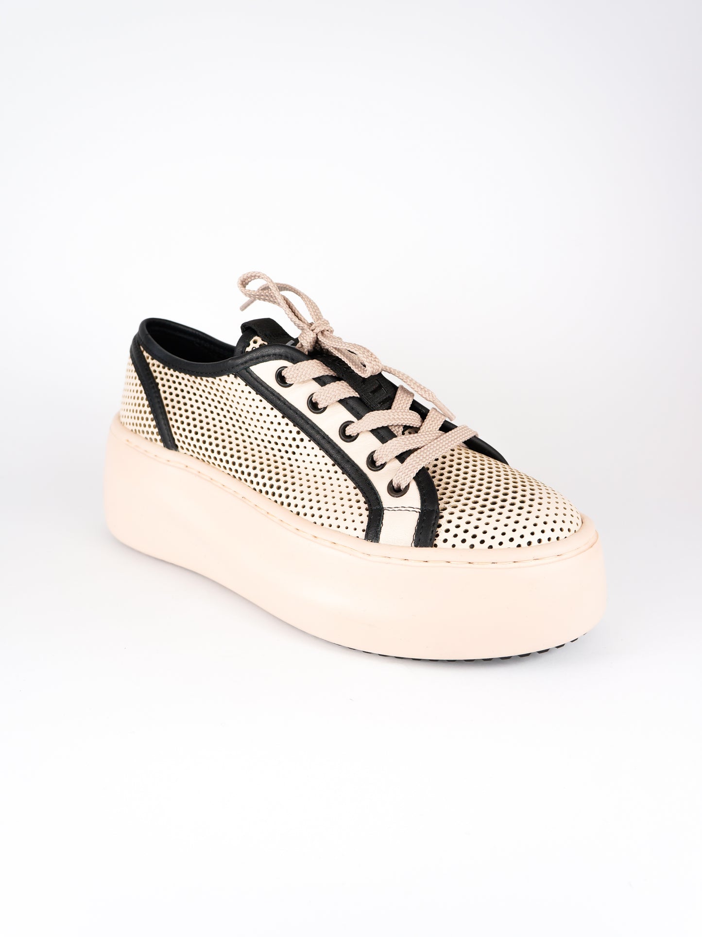 Vic Matie botas