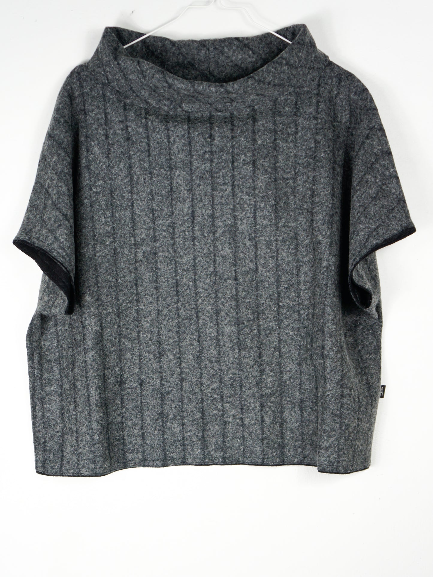 Elemente Clemente tops