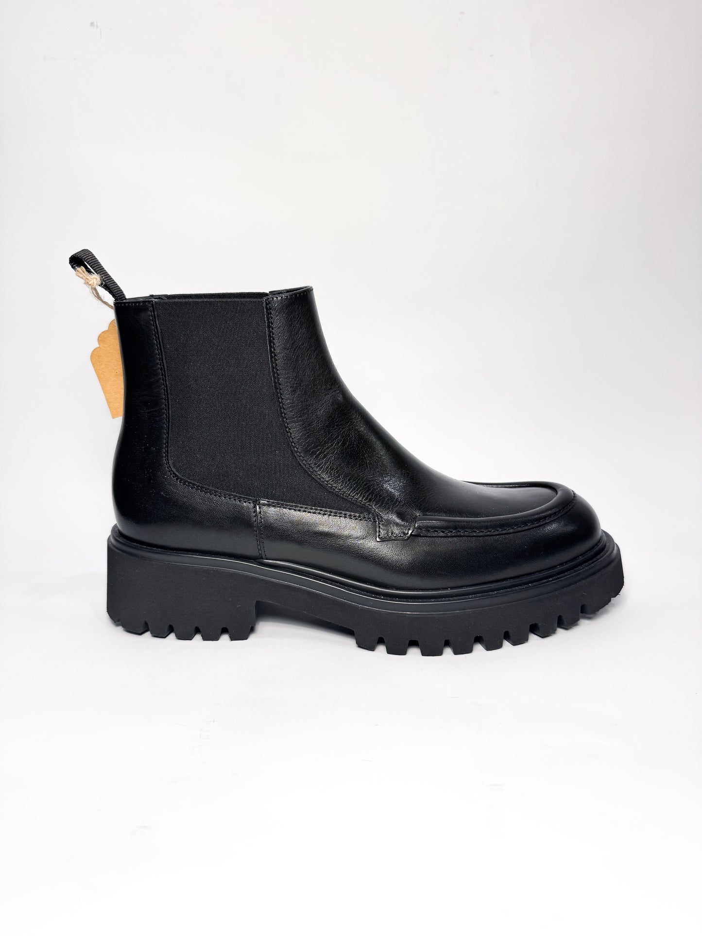 Guglielmo Rotta zābaki